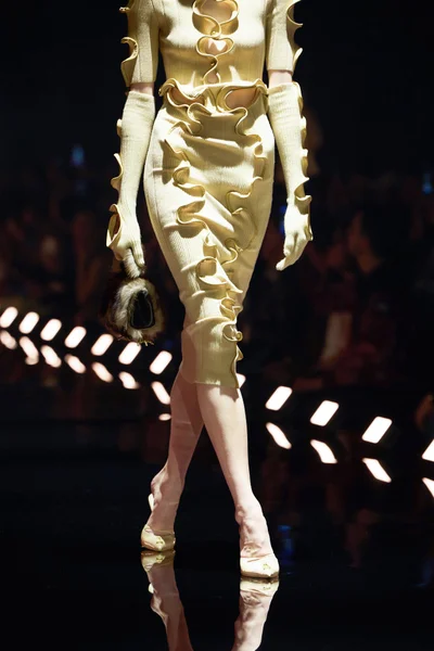 Look 4